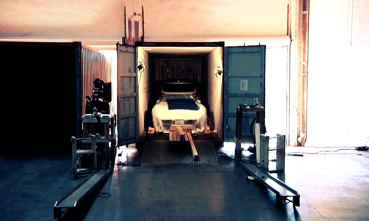 What You Need to Know About Shipping a Car in a Container Across the Ocean
