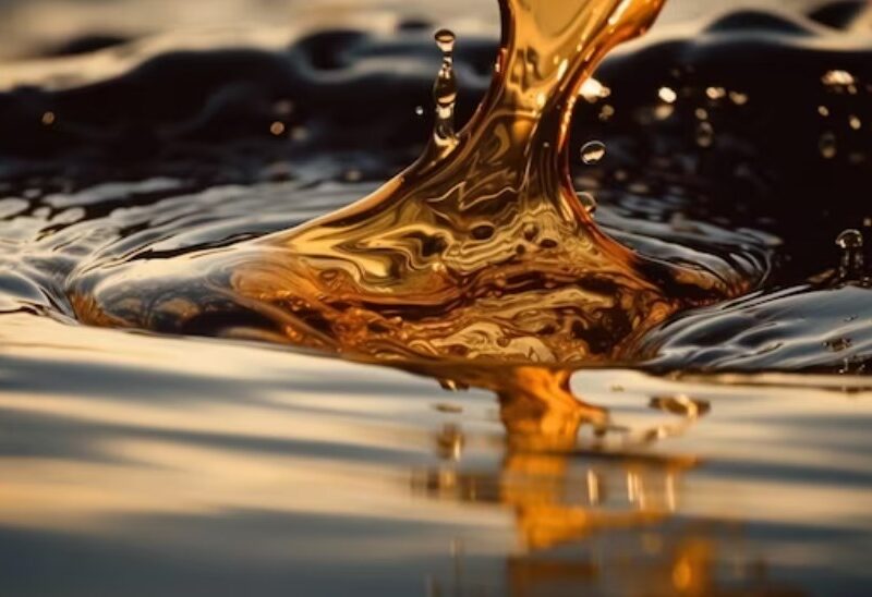 A Guide to Alternatives for John Deere Hydraulic Oil