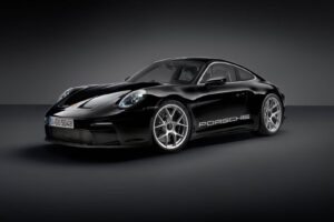 Introduction to the 2024 Porsche 911 Carrera